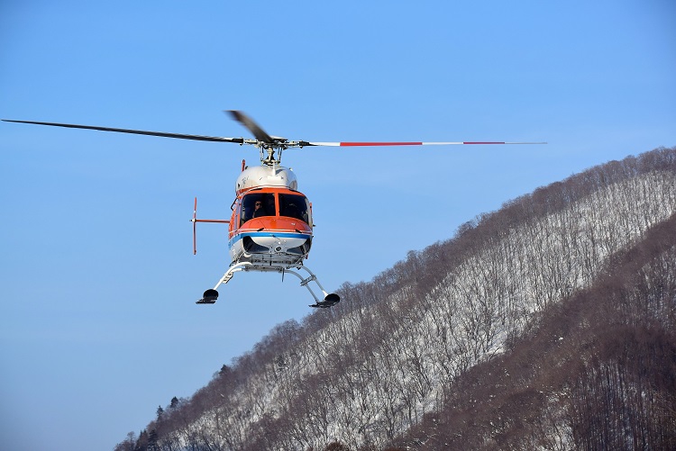 桧枝岐温泉スキー場からヘリにより尾瀬ヶ原に向かいました。