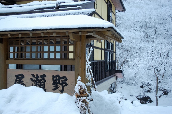 １月半ばの除雪作業が終わってから、霧氷の雪景色に移り変わった冬の光景を見つめて（２０２３年１月１６日・午前１０時０３分）。