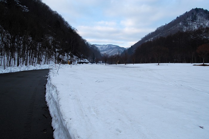 檜枝岐村・ヨナゴ地区まで道路が開通したのが４月５日（金）でした。待望の春の訪れを感じた朝でした（２０２４年４月６日）。