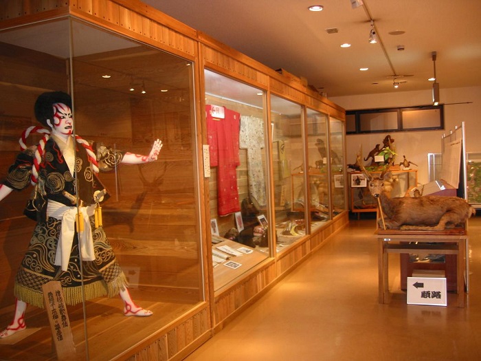 檜枝岐村歴史民俗資料館、館内の様子です（２００７年１１月２３日）。