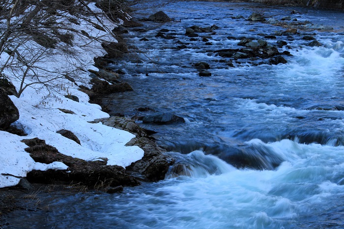 ４月１日に渓流釣り解禁となりました。清らかな深山霊峰の本流や支流が無数に存在する檜枝岐村の渓流釣りにぜひおいでください（２０２６年４月３日）。